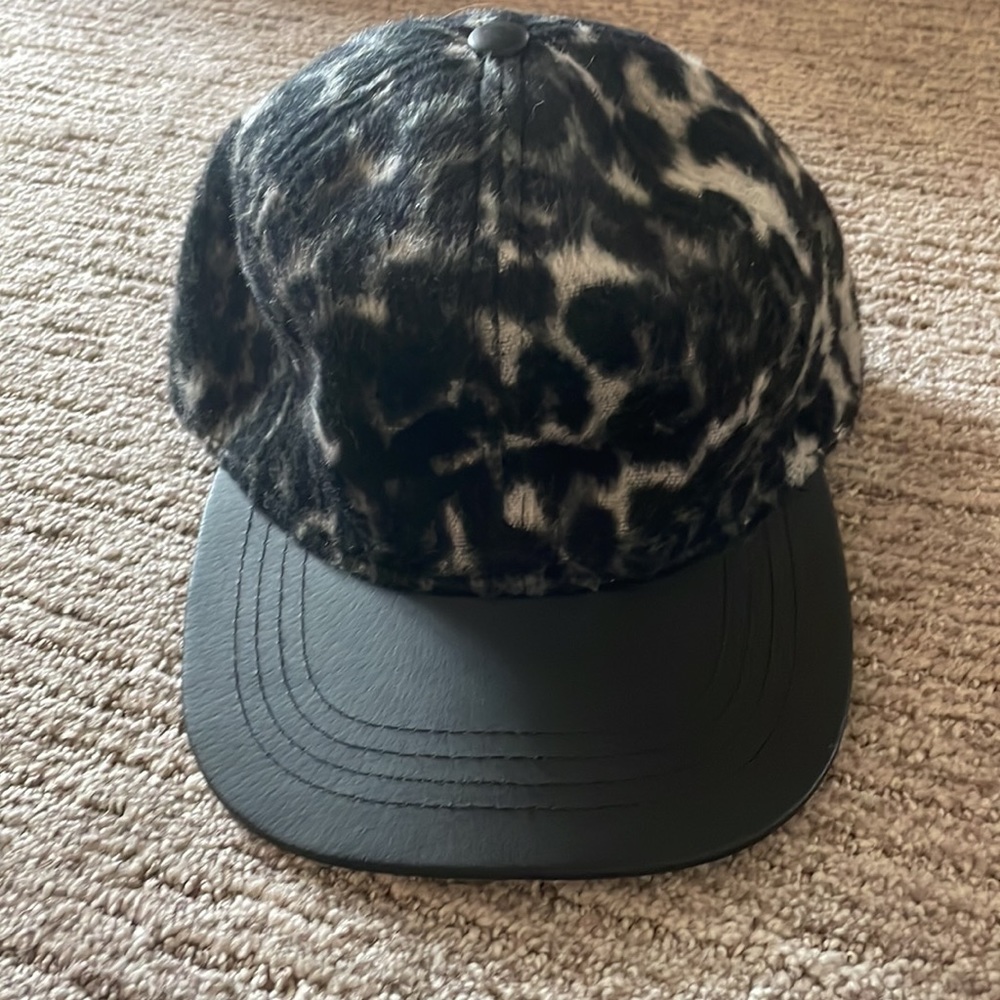 Eugènia Kim Cheetah genie wool blend with genuine leather bill